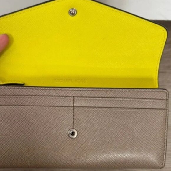 EUC Michael Kors Tan with Yellow Accents Clutch - Picture 5 of 10